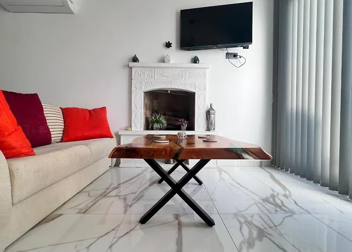 Arsada 24 - 1 Bedroom In Quiet Location Lägenhet Fethiye